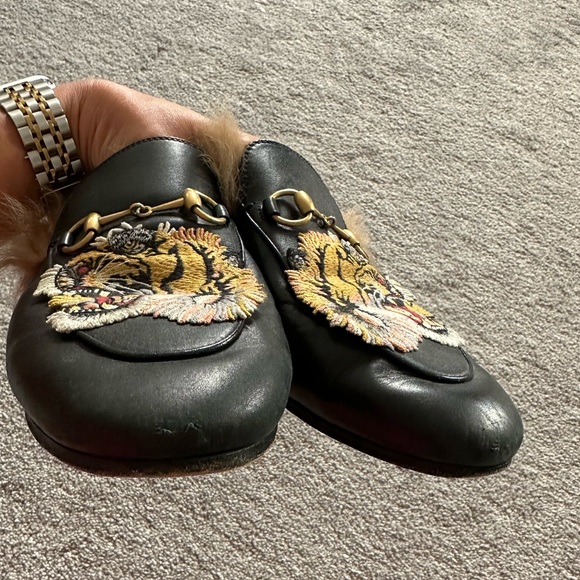 GUCCI Princeton 1955 Horsebit accent mules with fur and tiger embroidery size 38 - Picture 5 of 6